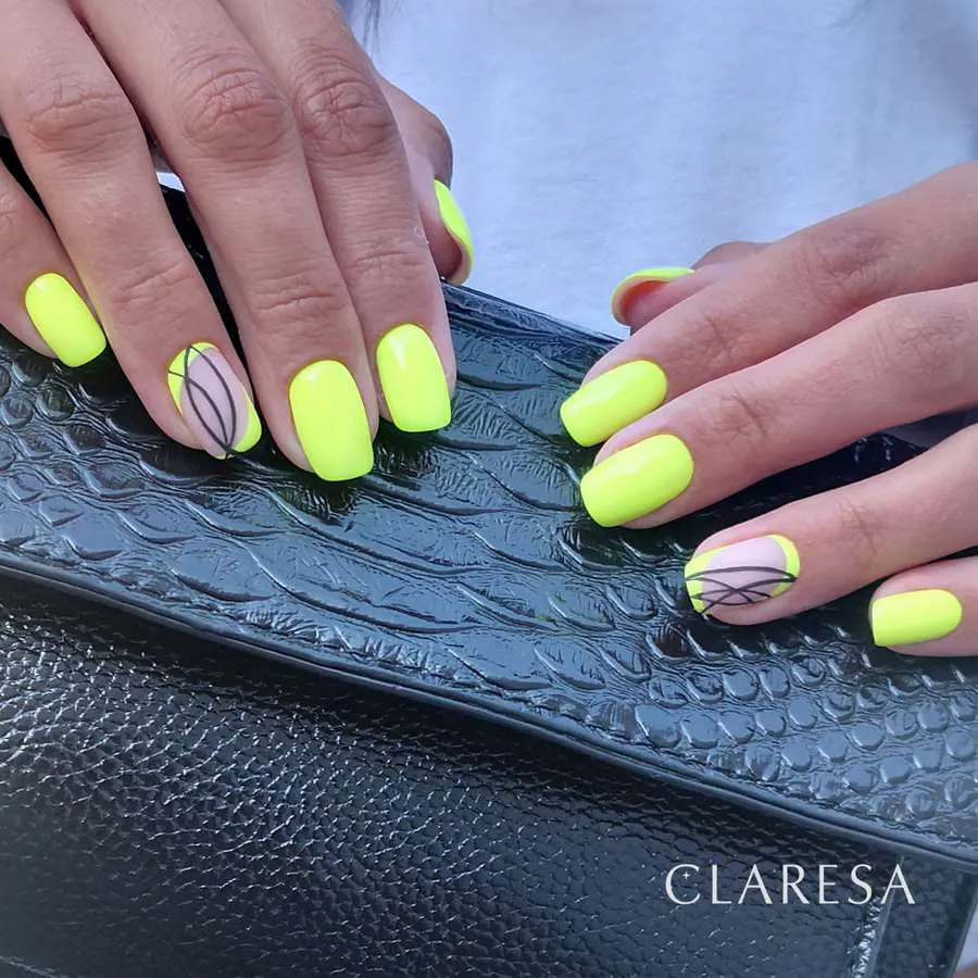 foto claresa manicura fluo 1