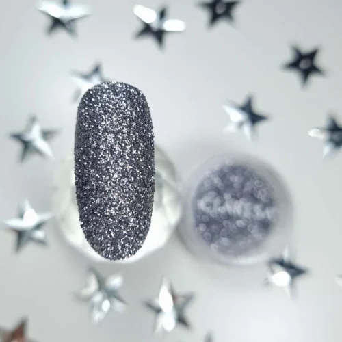 foto decoracion de uñas stardust dark silver claresa