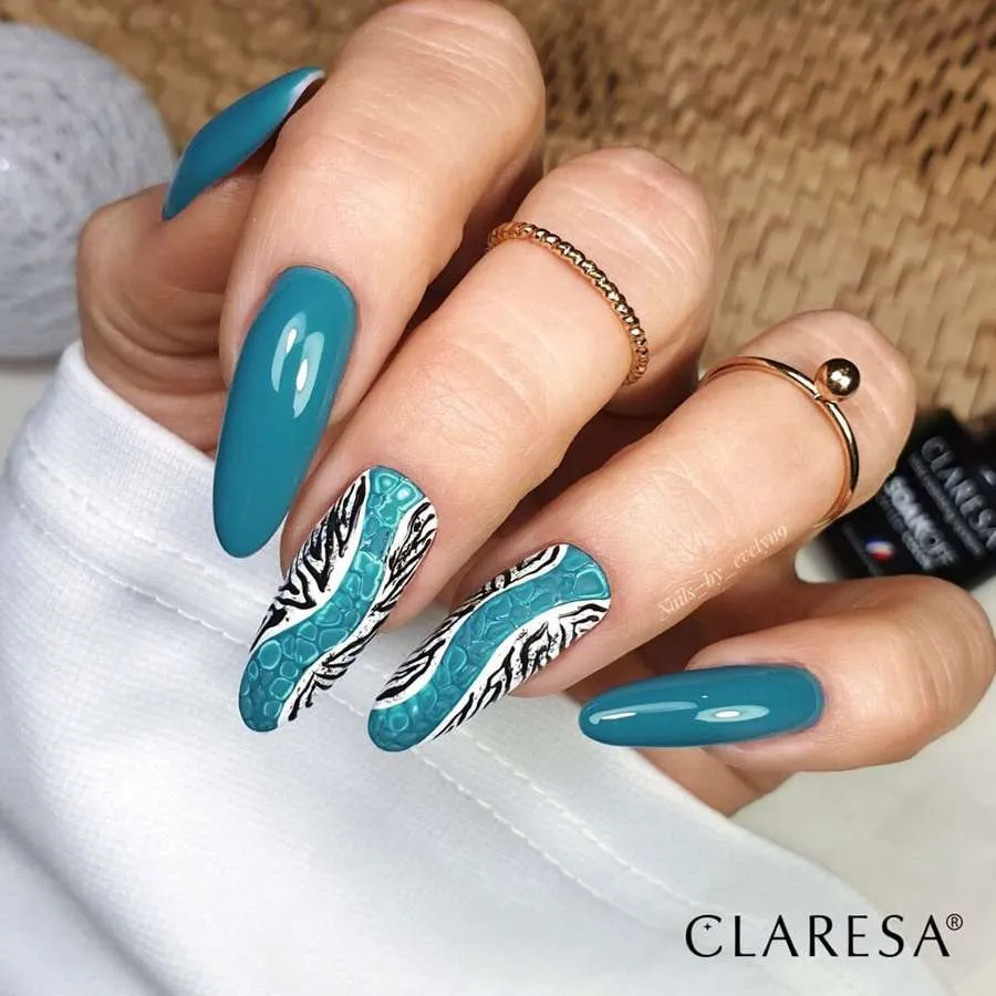foto esmalte semipermanente green winks claresa manicura 2